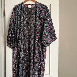 Vintage silk womens robe /shawl